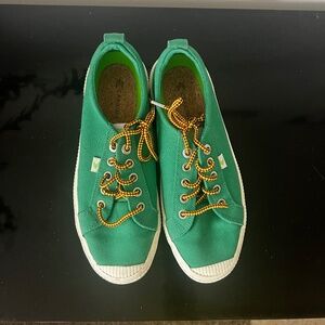 CARIUMA green sneaks